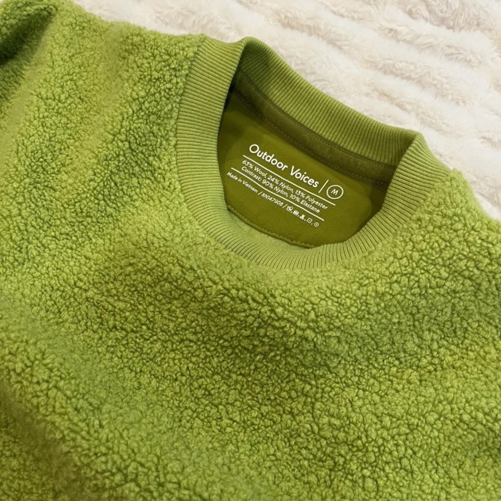 Outdoor voices lime green mega fleece pullover, wool blend, nearly new s…